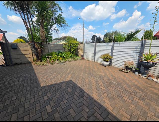 3 BEDROOM HOUSE FOR SALE IN VANDERBIJLPARK CE 5